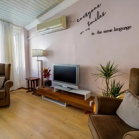 Apartment Serene Flat Close To In Muratpasa