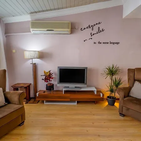 Serene Flat Close To In Muratpasa Antalya
