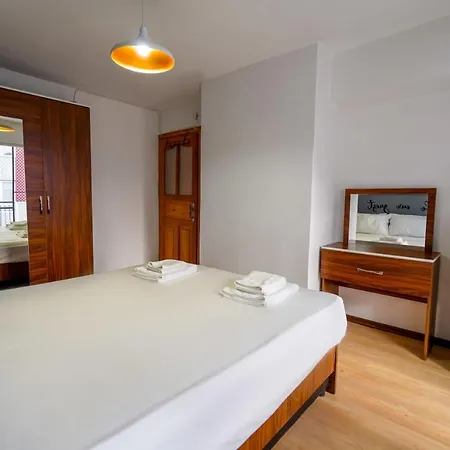 Serene Flat Close To In Muratpasa *